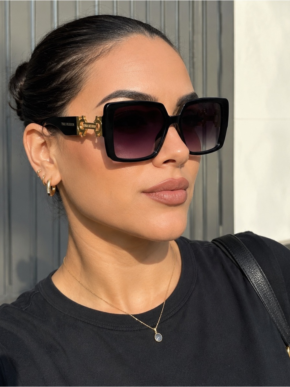NWT True Religion Women’s Oversized Black Gradient Sunglasses100% UV Protection